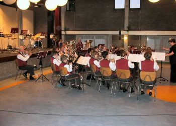 Verkiezing vrijwilliger van het jaar 2005 triathlon hmv gemeente atletiekvereniging 